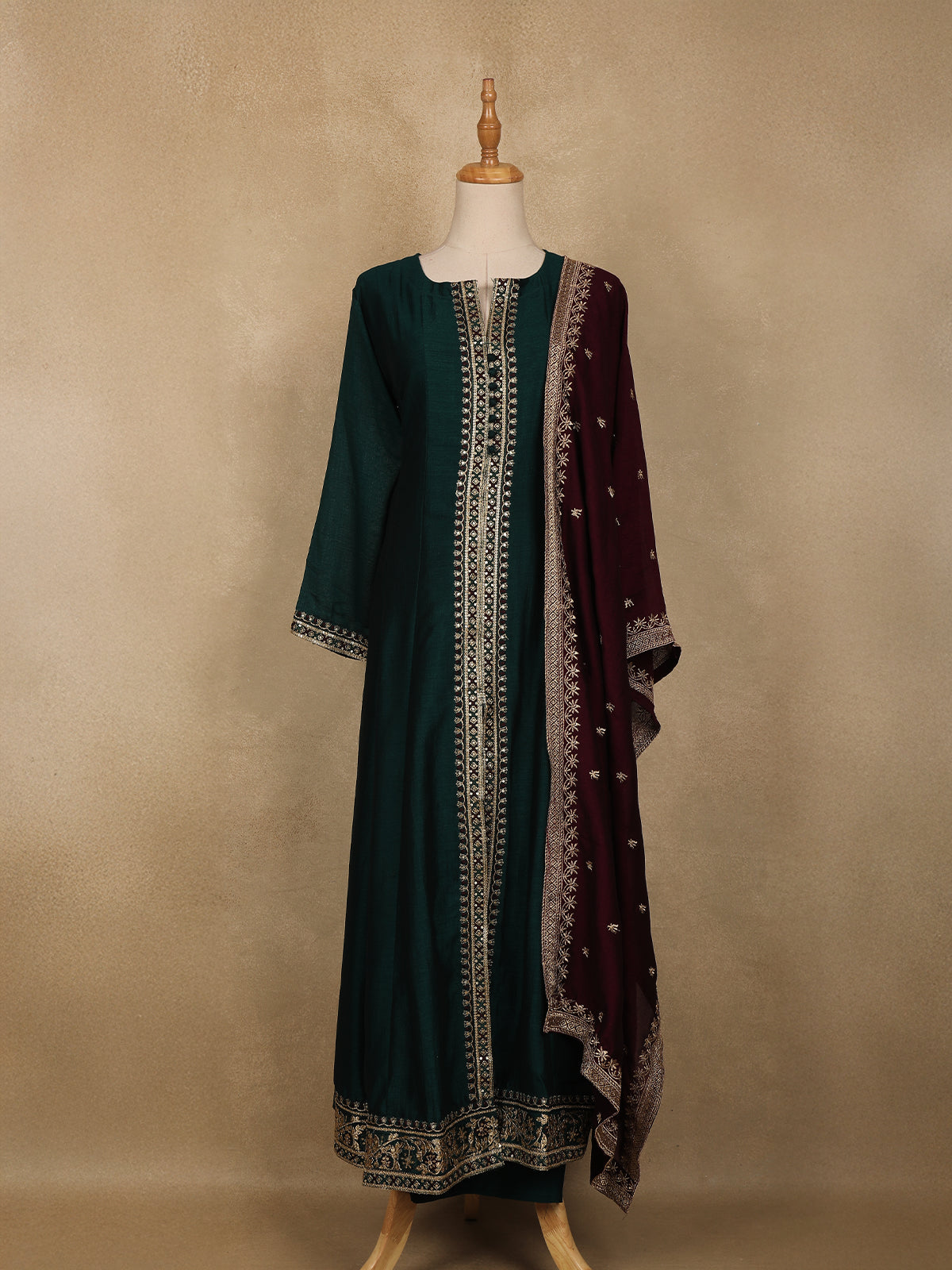 Emerald Green Floral Embroidered Georgette Salwar Suit - Diadem