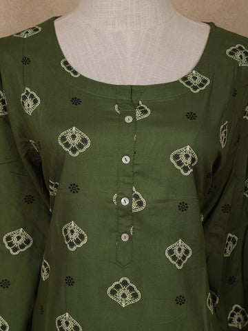 Green Floral Design Print Rayon Kurti - Diadem