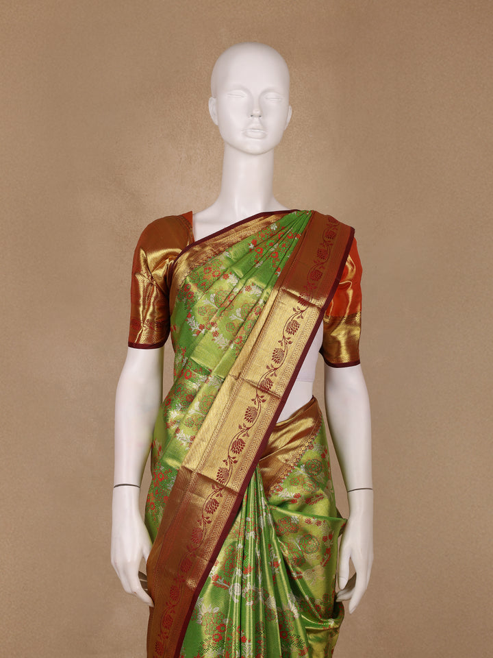 Green Floral Woven Pure Kanchipuram Silk Saree - Diadem