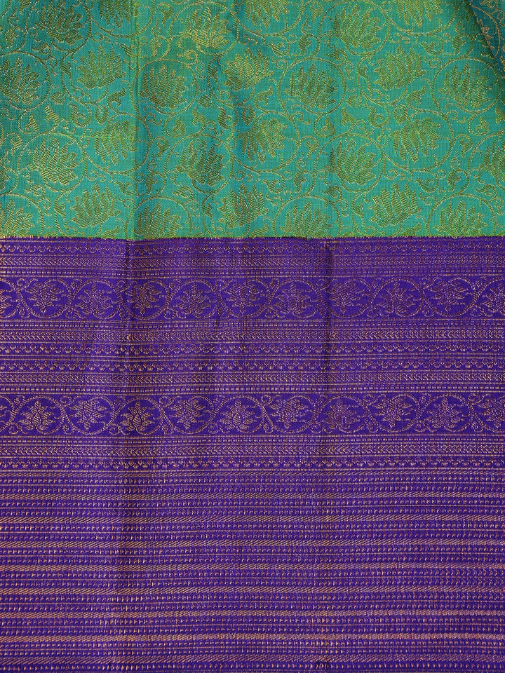 Green Floral Woven Pure Kanchipuram Silk Saree - Diadem