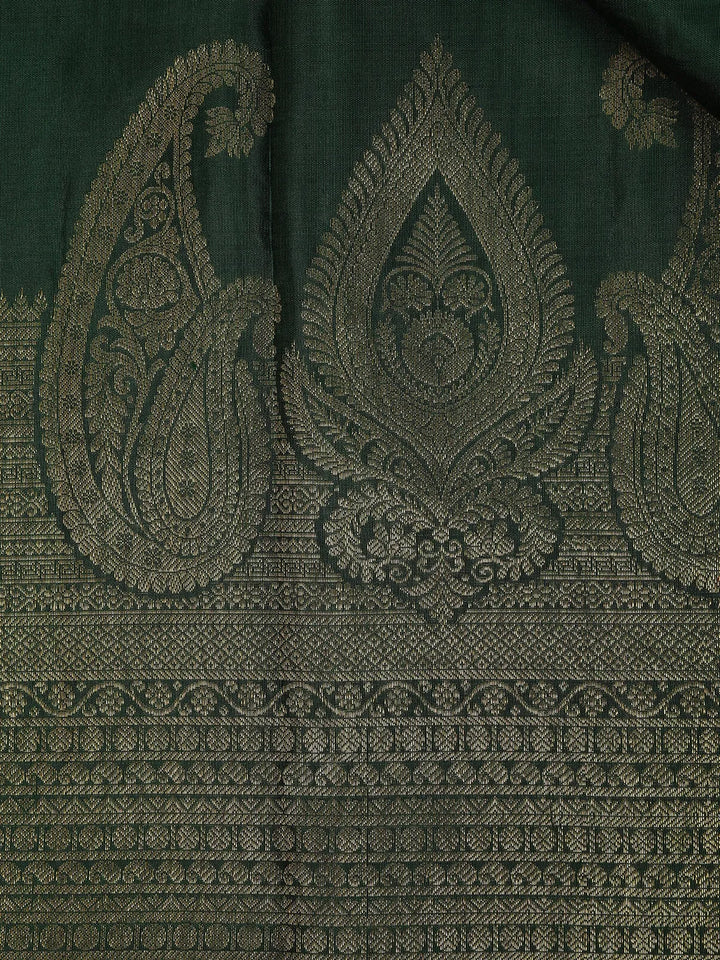 Green paisley Woven Pure Kanchipuram Silk Saree - Diadem