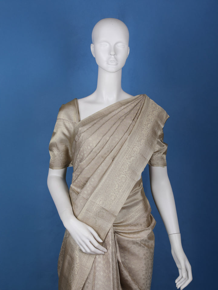 Ivory Floral Woven Pure Kanchipuram Silk Saree - Diadem