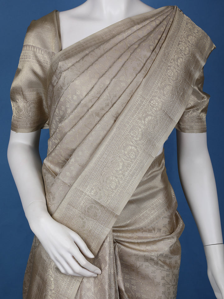 Ivory Floral Woven Pure Kanchipuram Silk Saree - Diadem
