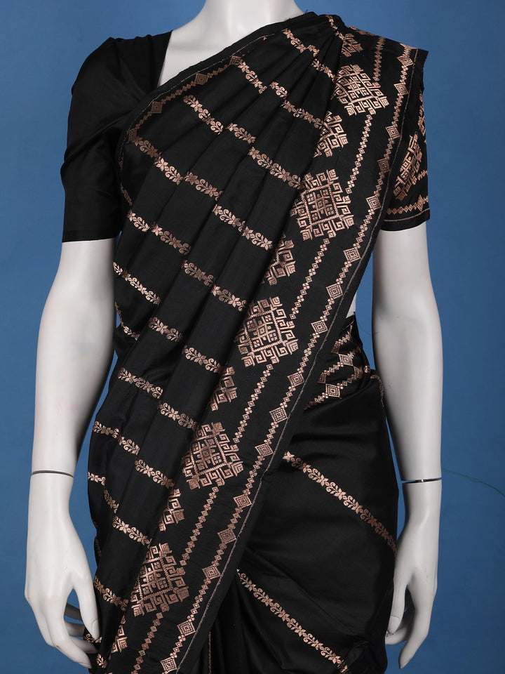 Jet Black Geometric Design Woven Banarasi Silk Saree - Diadem