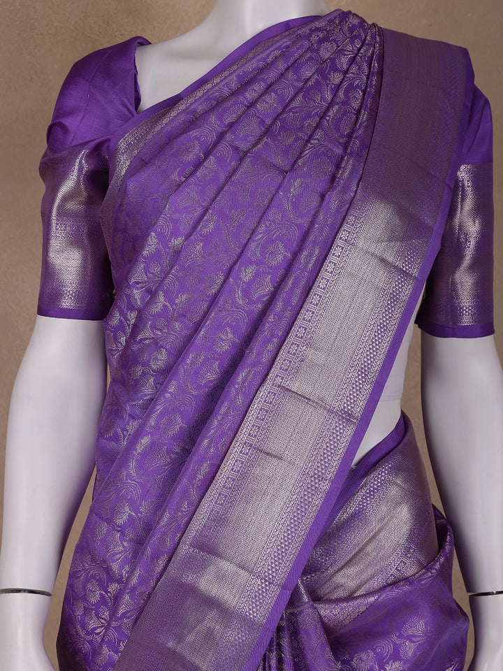 Lavender Floral Woven Pure Kanchipuram Silk Saree - Diadem