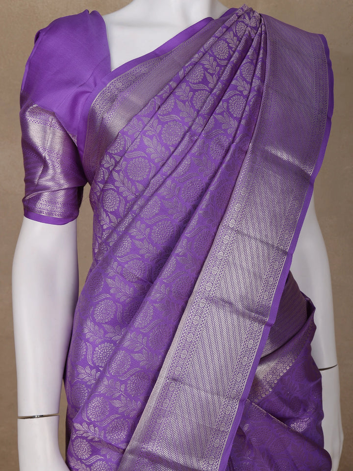 Lavender Floral Woven Pure Kanchipuram Silk Saree - Diadem