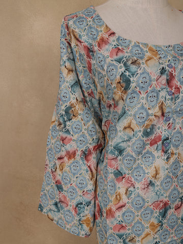Light Blue Geometric Floral Printed Rayon Kurti - Diadem