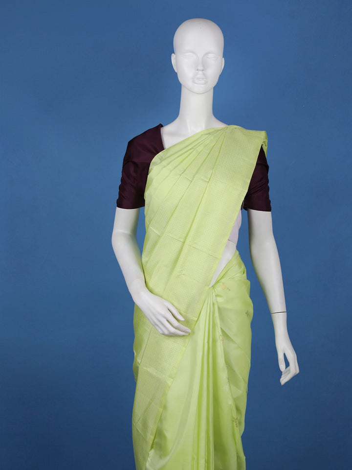 Light Green Checked Woven Pure Kanchipuram Silk Saree - Diadem
