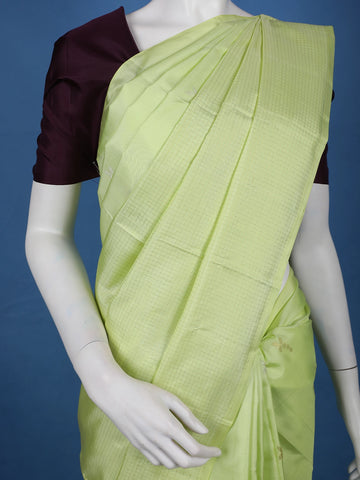 Light Green Checked Woven Pure Kanchipuram Silk Saree - Diadem