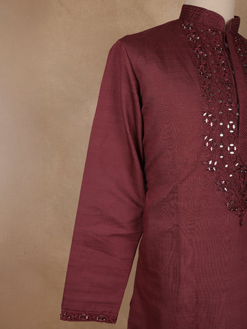 Maroon Solid Design Cotton Kurta - Diadem