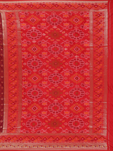 Maroon Geometric Motif pattern Silk Saree - Diadem
