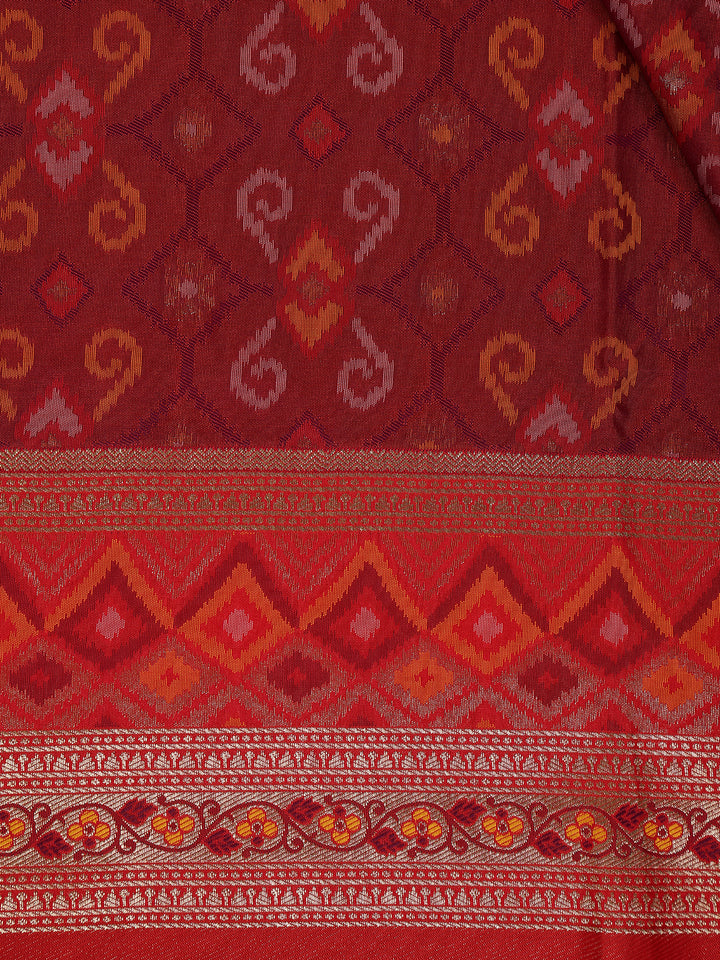 Maroon Geometric Motif pattern Silk Saree - Diadem