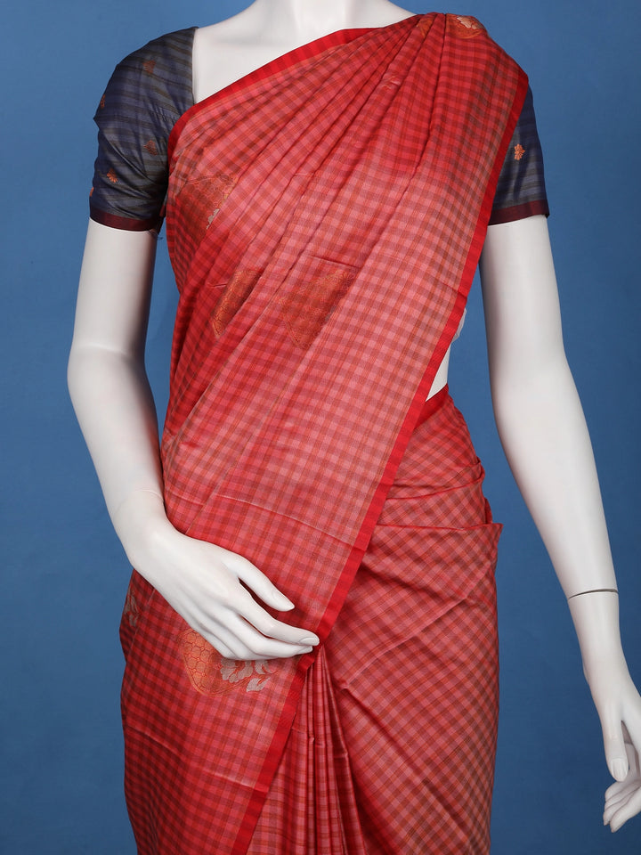 Maroon Red Checked Pattern Silk Saree - Diadem
