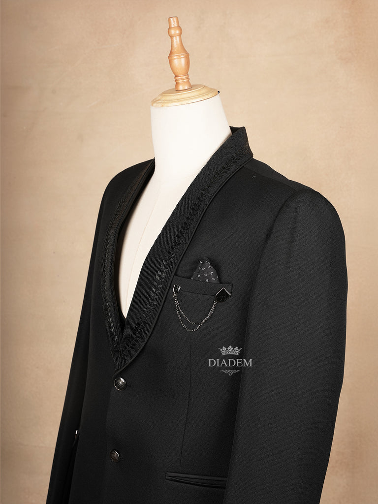 Black Coat Suit Set with Embroidery Designs and Brooch