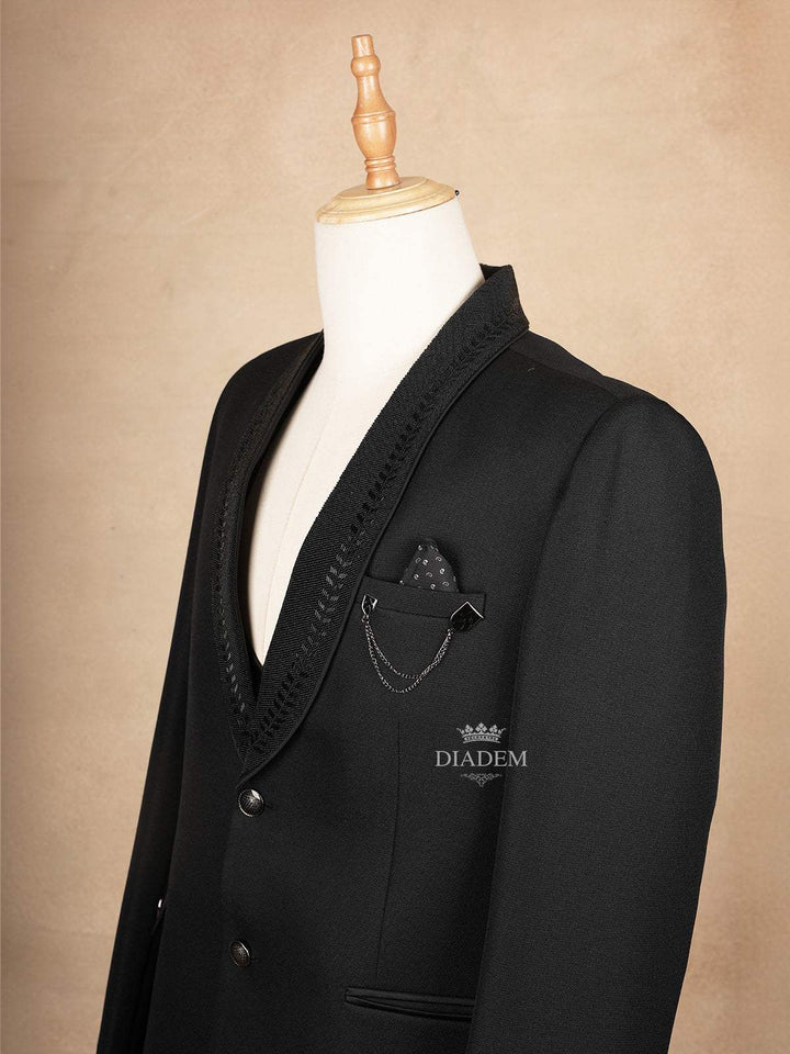 Black Coat Suit Set with Embroidery Designs and Brooch - Diadem