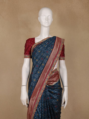 Navy Blue Geometric Diamond Designed Soft Silk Saree - Diadem