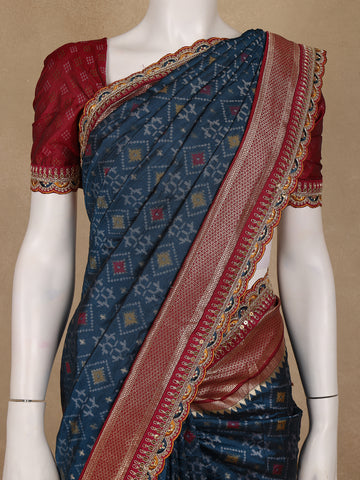 Navy Blue Geometric Diamond Designed Soft Silk Saree - Diadem