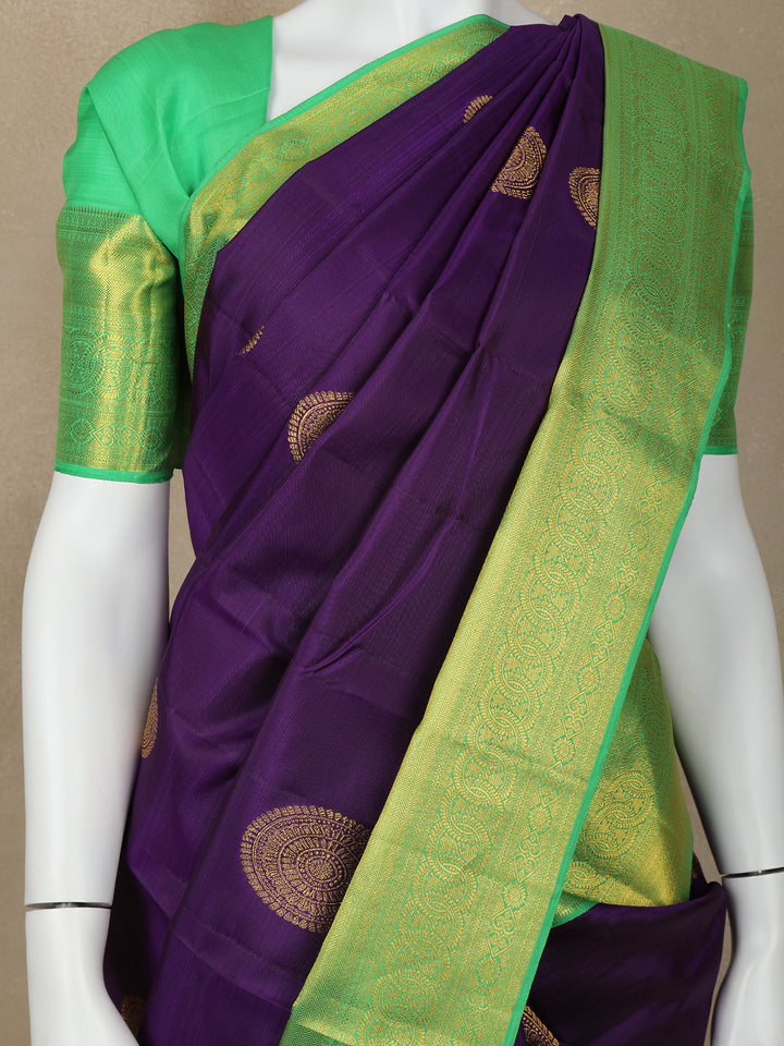 Navy Blue Chakram Woven Pure Kanchipuram Silk Saree - Diadem