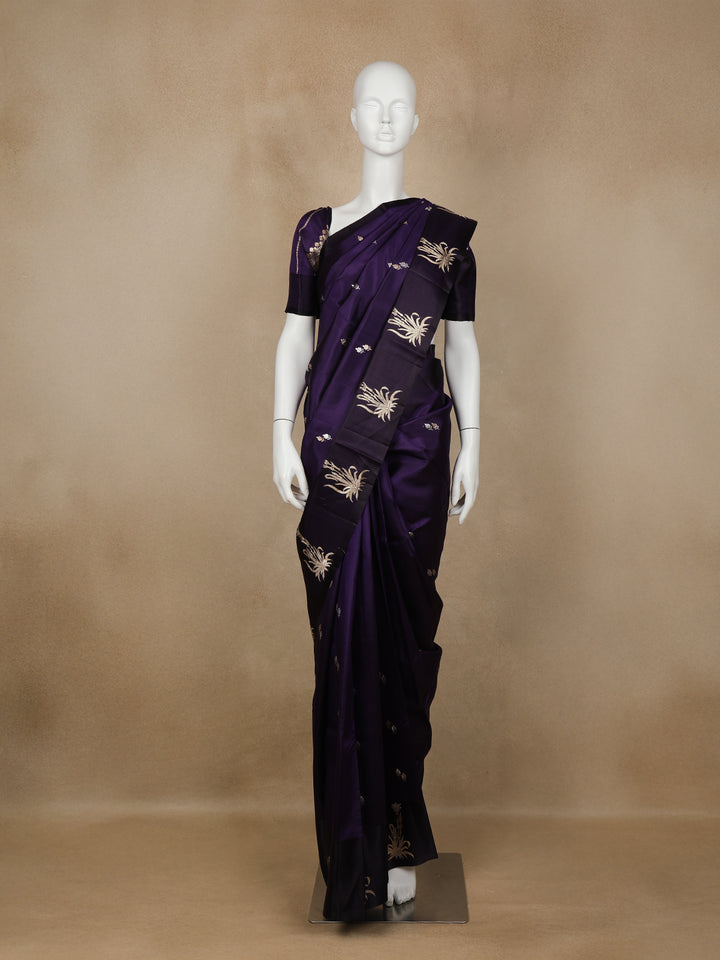 Navy Blue Floral Designed Banarasi Silk Saree - Diadem
