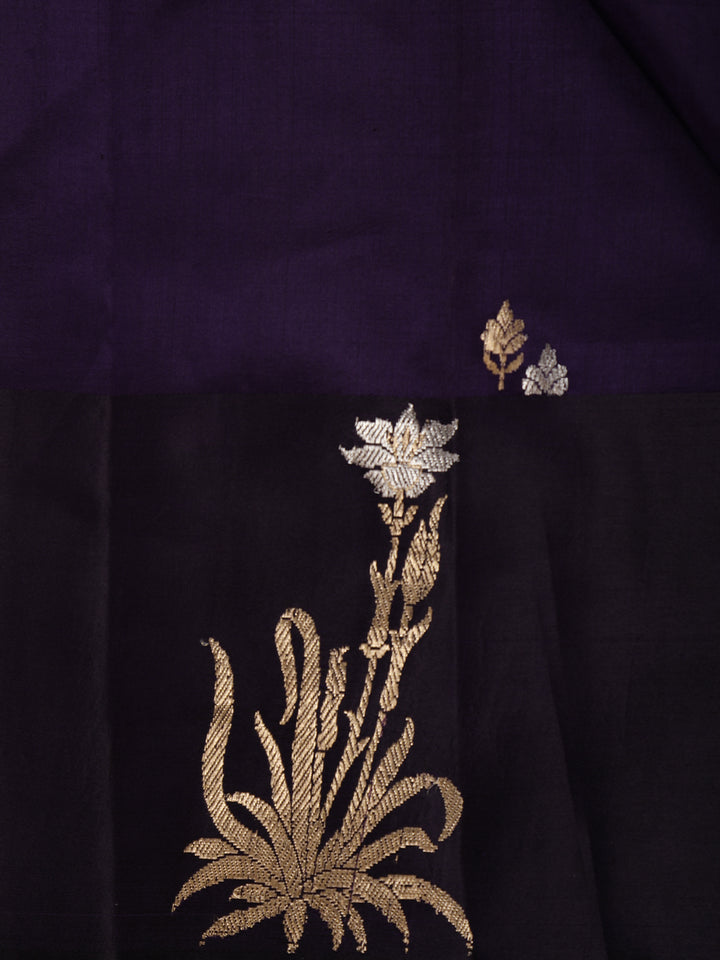 Navy Blue Floral Designed Banarasi Silk Saree - Diadem