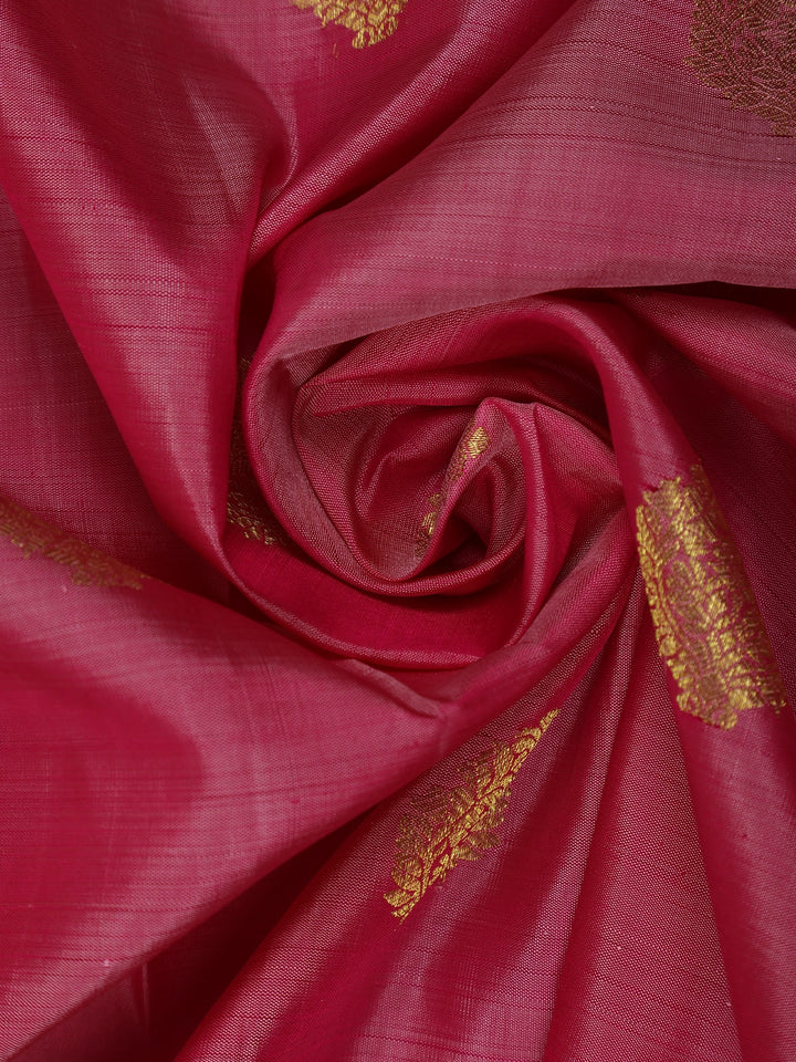 Onion Pink Floral Woven Pure Kanchipuram Silk Saree - Diadem