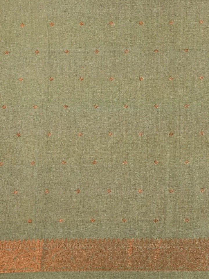Onion Pink Semi Tussar Silk Floral Designed Saree - Diadem