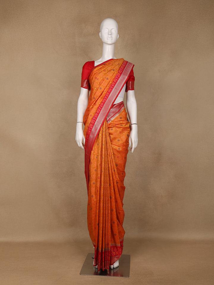 Orange Geometric Motif pattern Silk Saree - Diadem