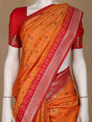 Orange Geometric Motif pattern Silk Saree - Diadem