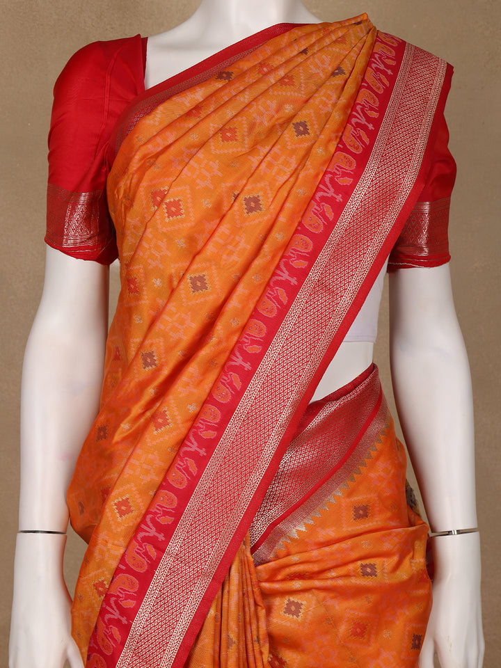 Orange Geometric Motif pattern Silk Saree - Diadem