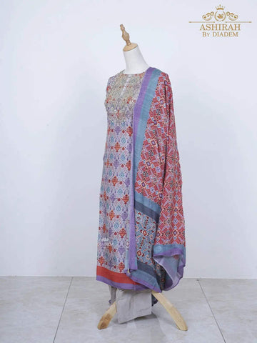 Lavender Straight Cut Salwar Suit Adorned in Embroideries and Prints with Dupatta and Pant - Diadem