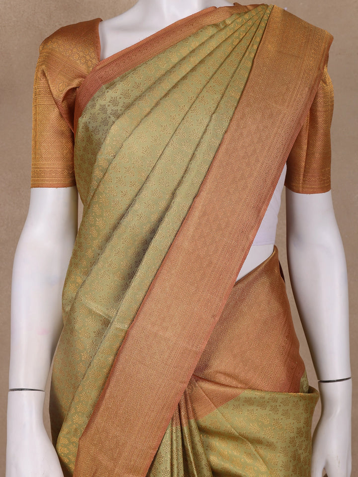 Pale Green Floral Woven Pure Kanchipuram Silk Saree - Diadem