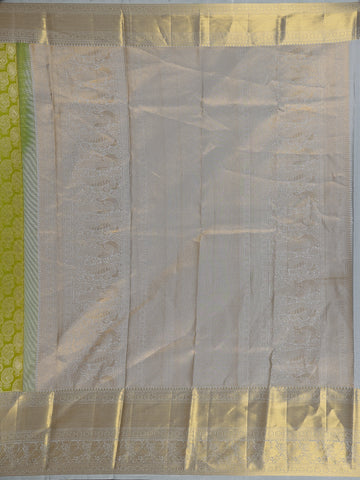 Parrot Green paisley Woven Pure Kanchipuram Silk Saree - Diadem