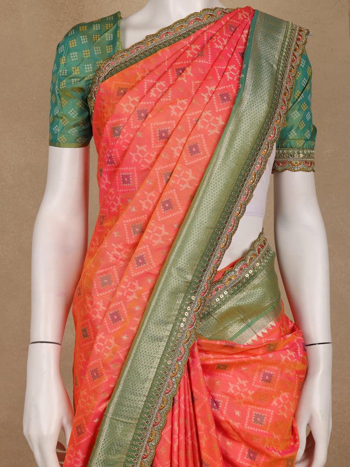 Peach Geometric Diamond Designed Silk Saree - Diadem