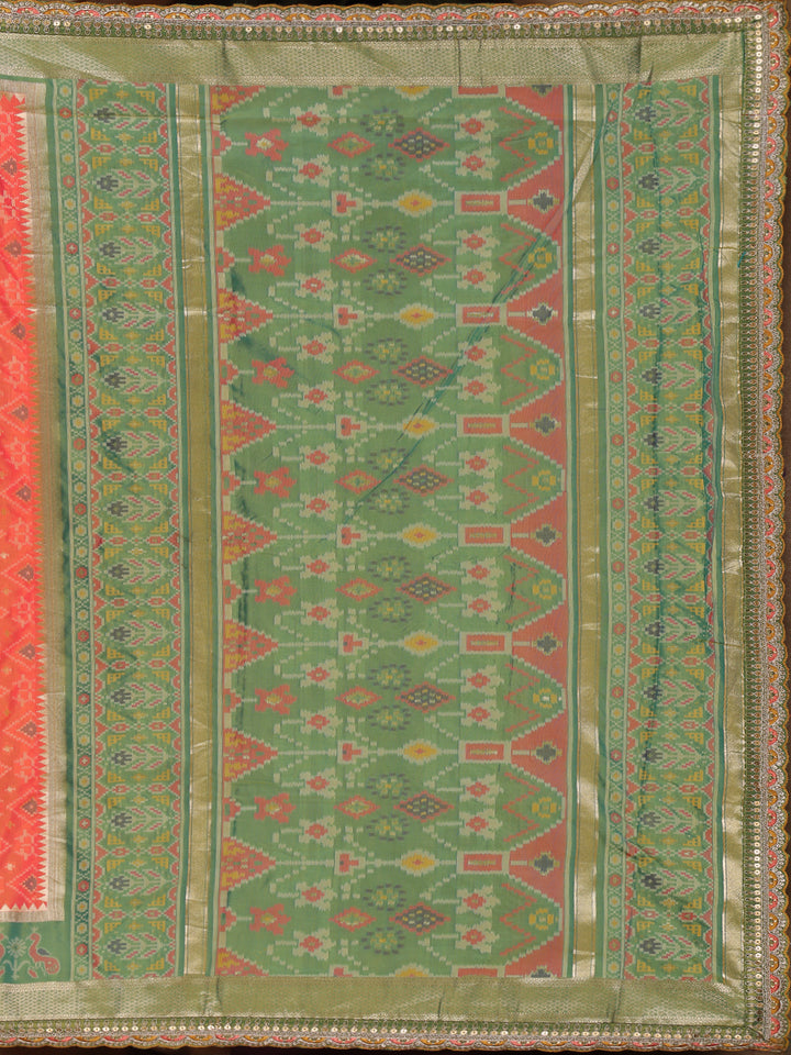 Peach Geometric Diamond Designed Silk Saree - Diadem