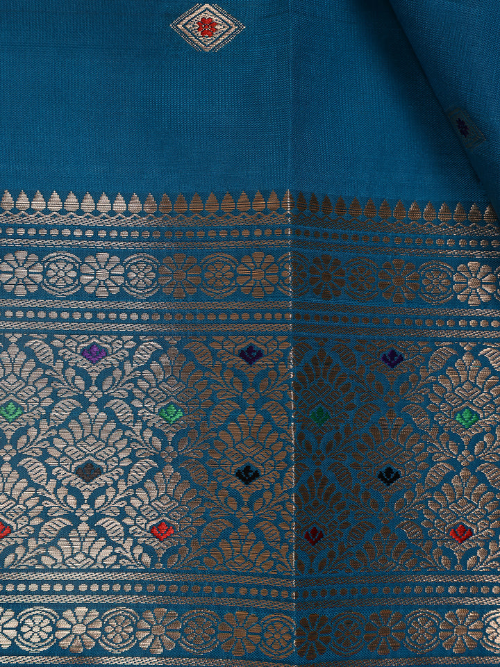 Peacock Blue Floral And Diamond Motifs Zari Weaving Soft Silk Saree - Diadem