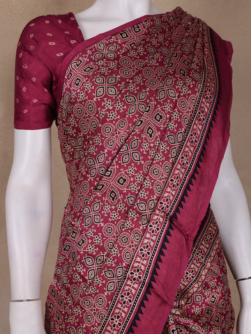 Pink Ajrak Print Mul Mul Cotton Saree - Diadem