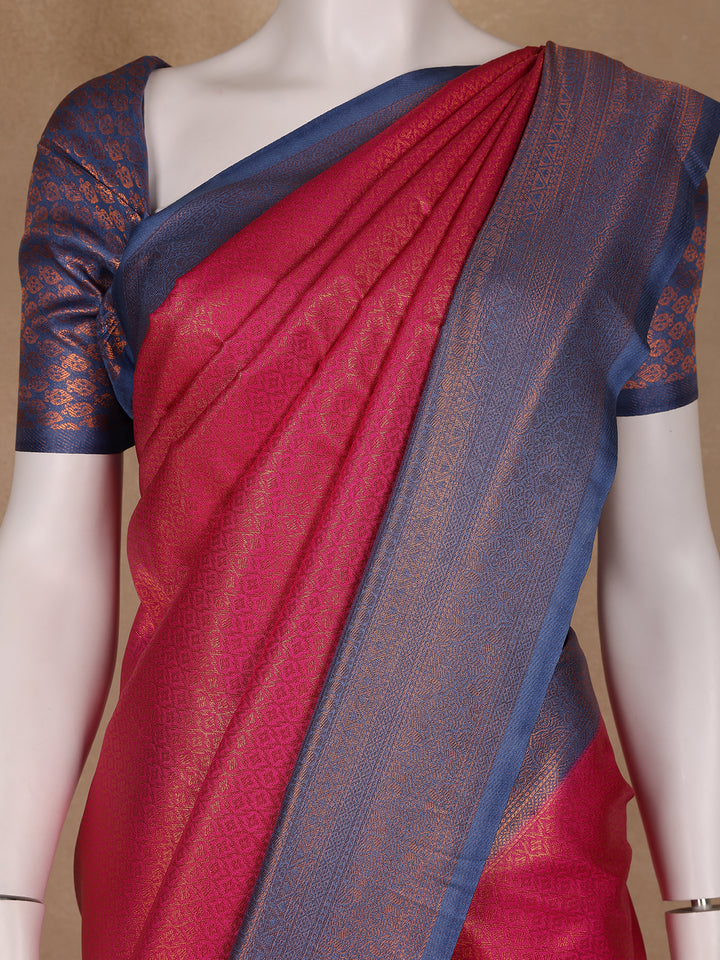 Pink Diamond Pattern Zari Weaving Soft Silk Saree - Diadem