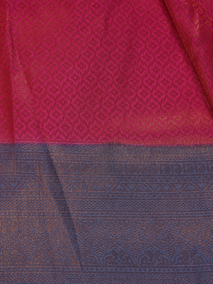 Pink Diamond Pattern Zari Weaving Soft Silk Saree - Diadem