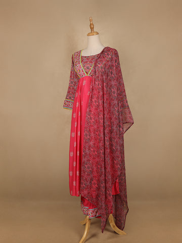 Pink Floral And Paisley Prints Cotton Straight Cut Salwar Suit - Diadem