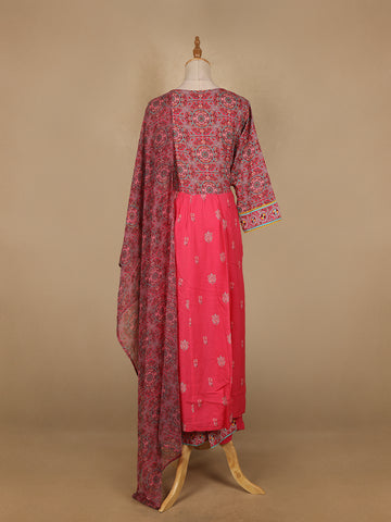 Pink Floral And Paisley Prints Cotton Straight Cut Salwar Suit - Diadem