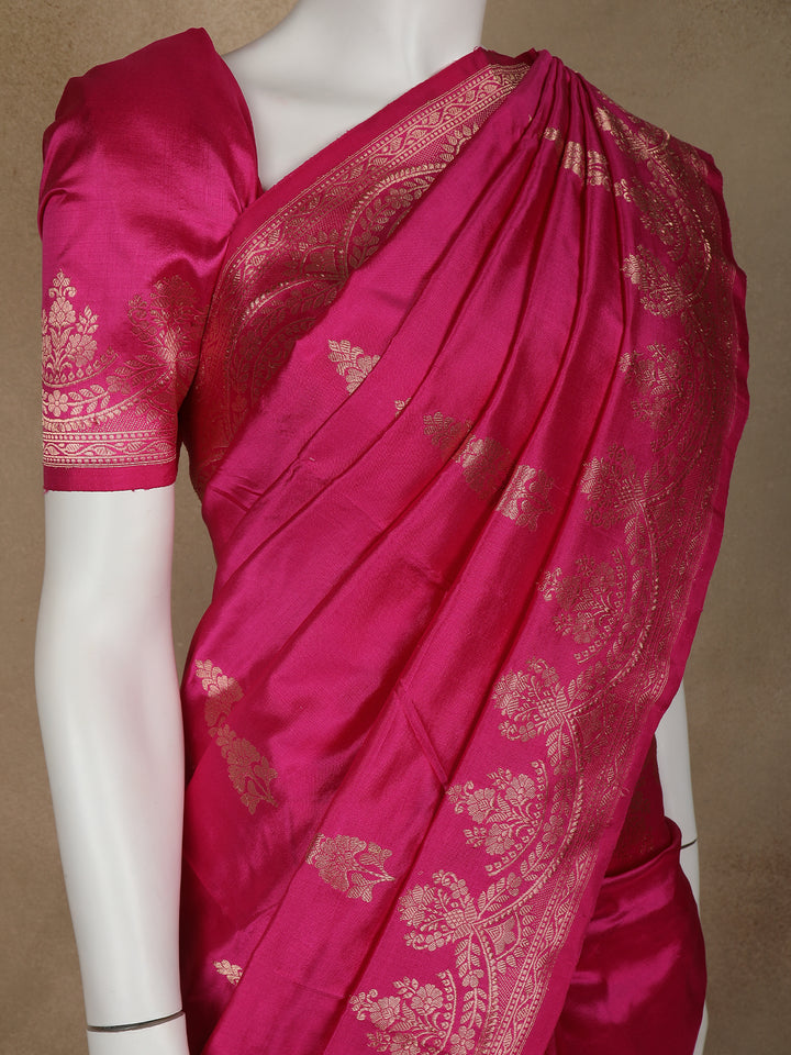 Pink Floral Designed Banarasi Silk Saree - Diadem