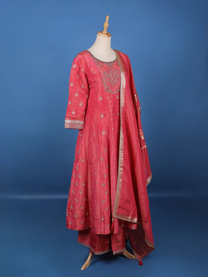 Queen Pink Floral Design Silk Palazzo Suit - Diadem