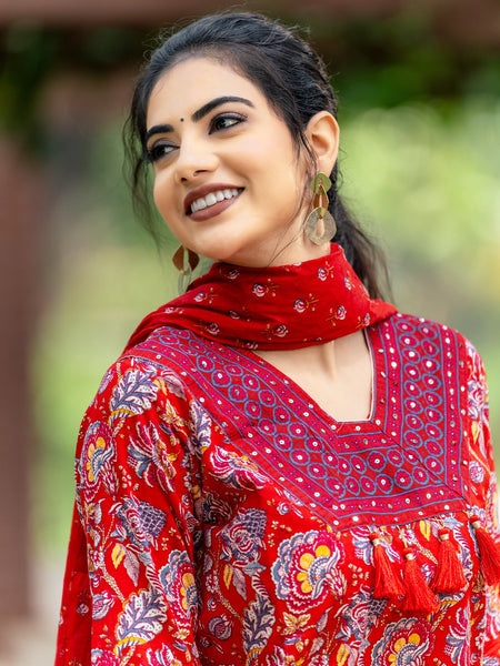 Red Floral Design Printed Cotton Salwar Suit - Diadem