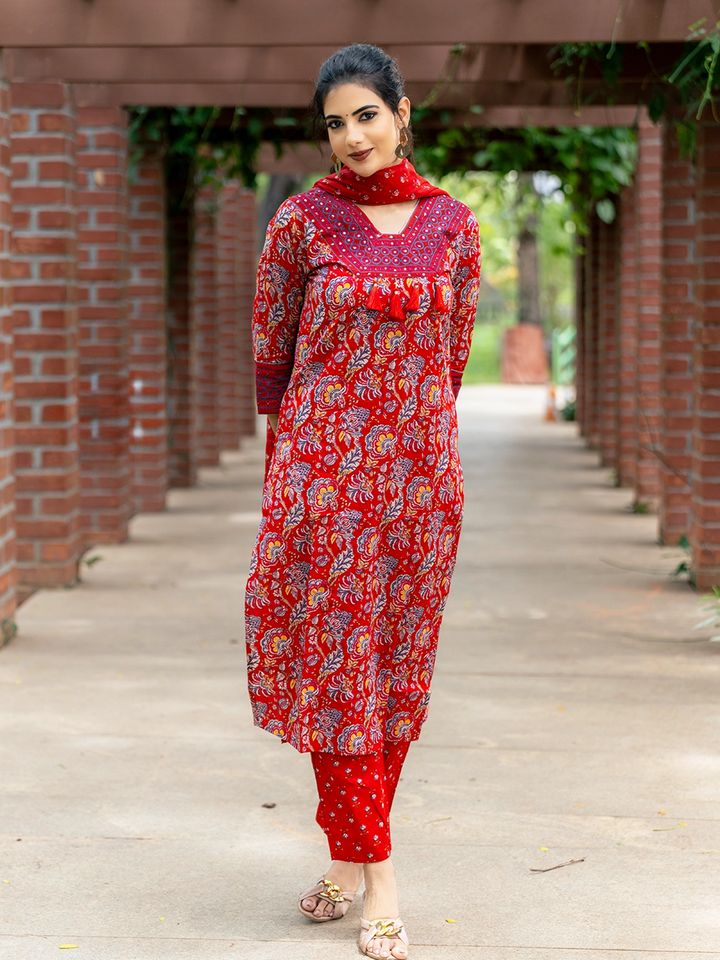 Red Floral Design Printed Cotton Salwar Suit - Diadem