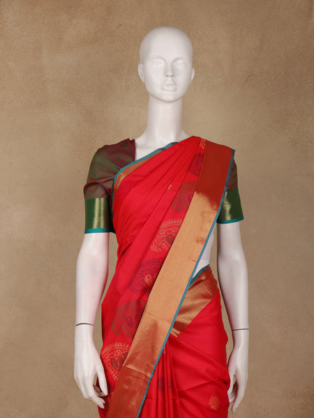 Red Paisley Designed Soft Silk Saree With Contrast Dark Green Blouse - Diadem
