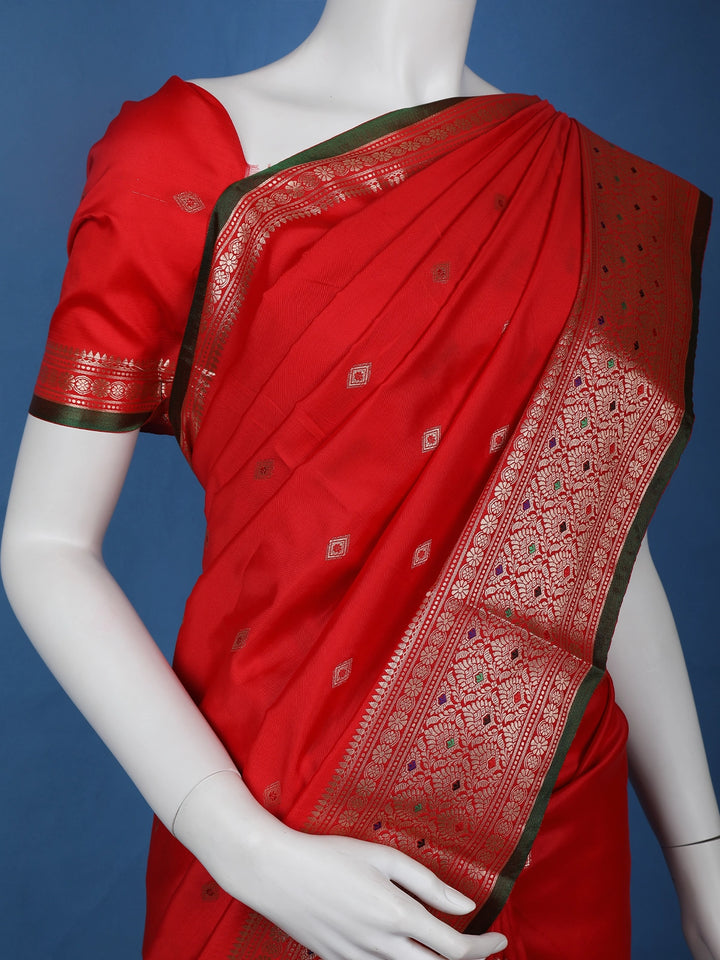 Red Diamond Designed Soft Silk Saree - Diadem