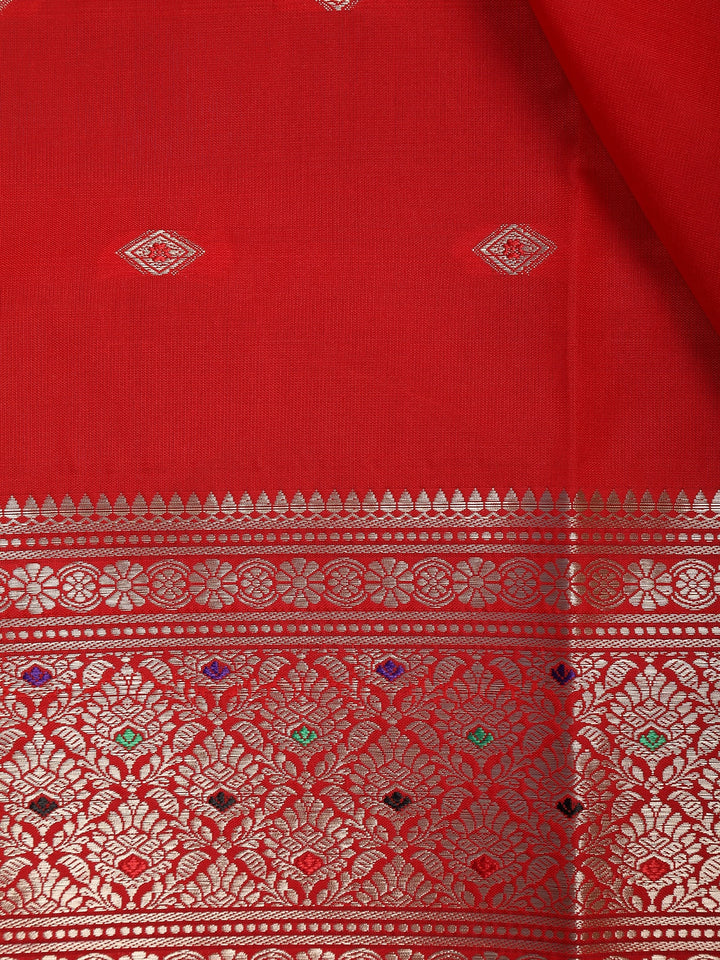 Red Diamond Designed Soft Silk Saree - Diadem