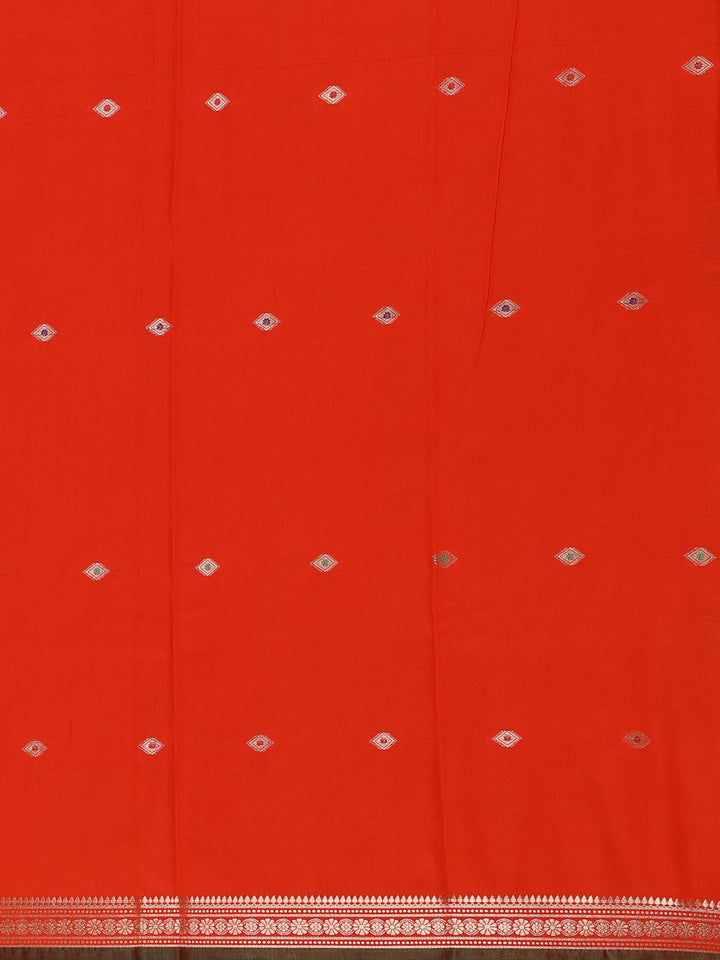Red Floral And Diamond Mtif Zari Weaving Soft Silk Saree - Diadem