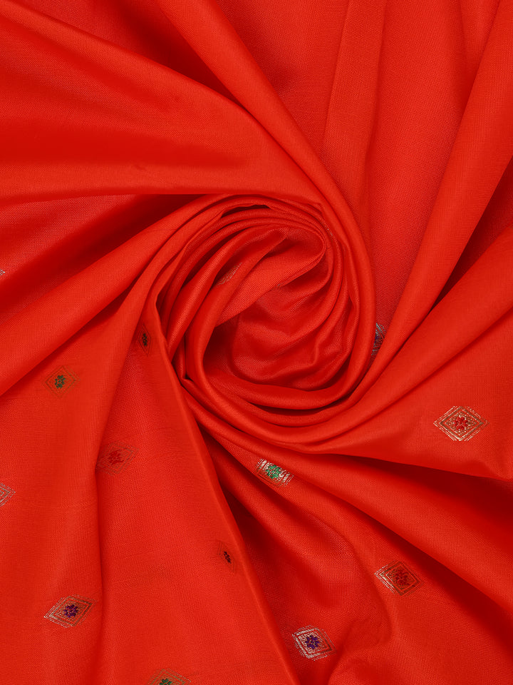 Red Floral And Diamond Mtif Zari Weaving Soft Silk Saree - Diadem
