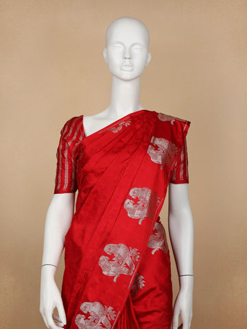Red Floral Designed Banarasi Silk Saree - Diadem